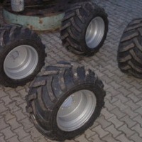 Traktor-tartozékok, mezőgazdasági gépek kerekei gyártója, Lengyelország